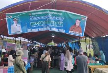 Photo of Bupati Poso, Asisten II Membuka Secara Resmi Pasar Ramadhan
