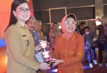 Photo of Bupati Poso Terima Penghargaan Pembangunan Daerah Terbaik Se-Sulawesi Tengah