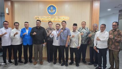 Photo of Bupati Verna Temui Mendikti Saintek