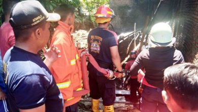 Photo of Rumah Nyaris Ludes Terbakar Saat Ditinggal Kepesta