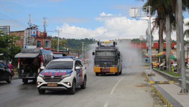 Photo of Cegah Penyebaran Covid-19, Polri dan TNI Semprot  Poso Cairan  Desinfektan