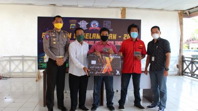 Photo of Program Polri, Supir Travel Poso Terima Bantuan Rp 600 Ribu Perbulan