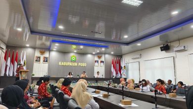 Photo of DWP Kominfosandi Kabupaten Poso Sertijab Sekretaris dan Pertemuan Bulanan
