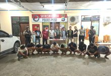 Photo of Satgas Pemberantasan Narkotika Polres Poso Tangkap 10 Terduga Pelaku Dalam Penggerebekan
